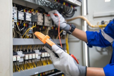 Sécurité et normes en électricité générale, ce que vous devez savoir